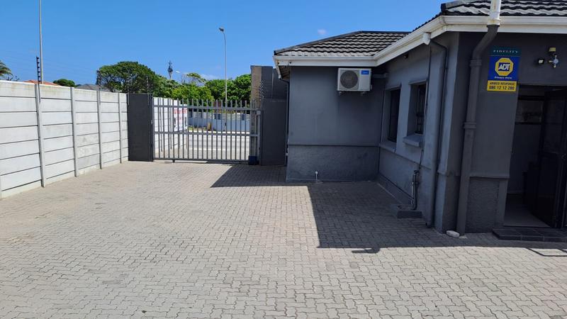 To Let commercial Property for Rent in Cotswold Eastern Cape